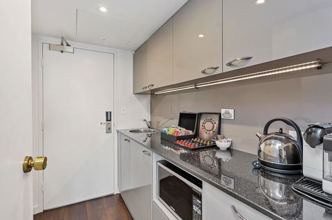 Stamford Plaza Adelaide - Lismore Accommodation 41