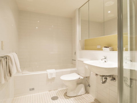 Oaks Glenelg Liberty Suites - Lismore Accommodation 26