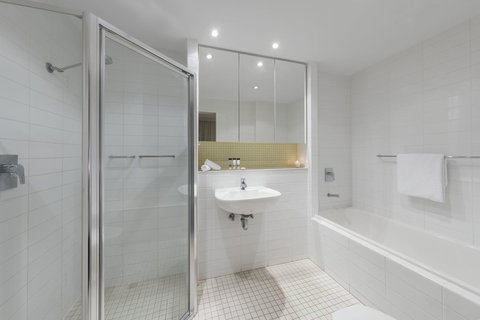 Oaks Glenelg Liberty Suites - Lismore Accommodation 28