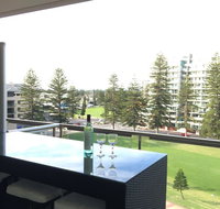 Beachside Luxury getaway in Glenelg - Lismore Accommodation