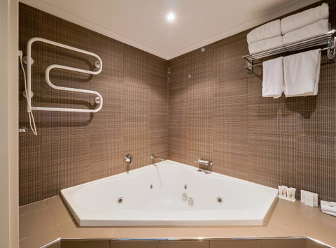 The Terrace Hotel Adelaide - Lismore Accommodation 8