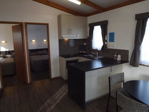 Ceduna Foreshore Caravan Park - Lismore Accommodation 13