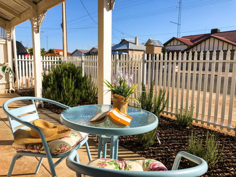 Inglenook Cottage - Lismore Accommodation 1