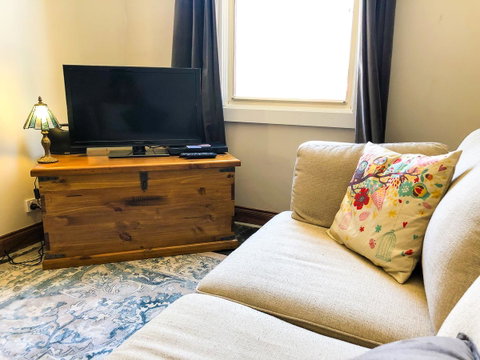 Inglenook Cottage - Lismore Accommodation 17