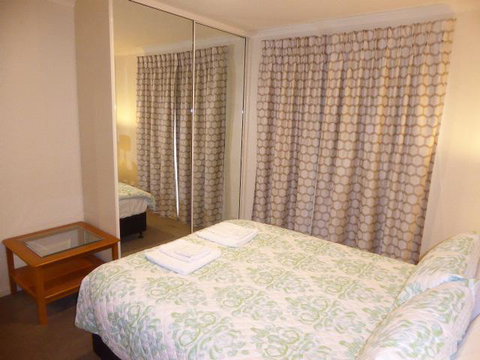 Adelaide City Apartment - 3br, 2bath & Carpark - Lismore Accommodation 11
