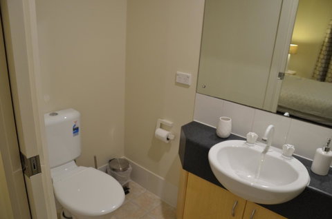 Adelaide City Apartment - 3br, 2bath & Carpark - Lismore Accommodation 12