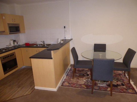 Adelaide City Apartment - 3br, 2bath & Carpark - Lismore Accommodation 8