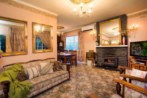 Hahndorf House B&B - Lismore Accommodation 16