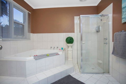 Hahndorf House B&B - Lismore Accommodation 26