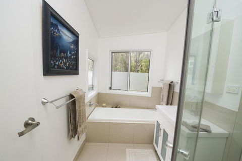 Smiths Lake House - Lismore Accommodation 19