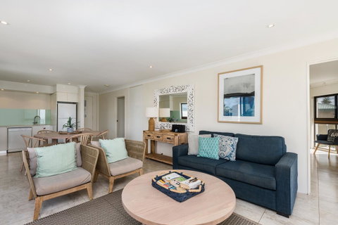 Bayview Beachfront Apartments, In Town Right On The Beach - Lismore Accommodation 32