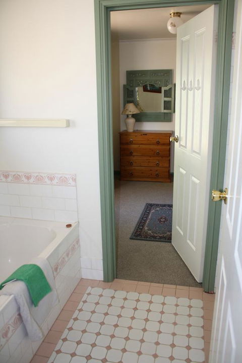 Maslin Beach House - Lismore Accommodation 14