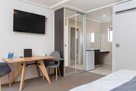 Mick O\'Sheas - Lismore Accommodation 1