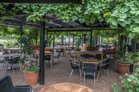 Mick O\'Sheas - Lismore Accommodation 38