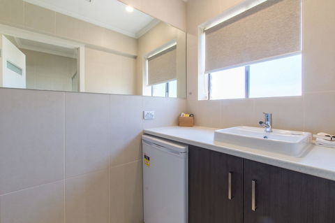 Mick O\'Sheas - Lismore Accommodation 26