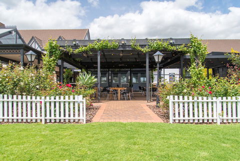 Mick O\'Sheas - Lismore Accommodation 39