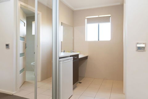 Mick O\'Sheas - Lismore Accommodation 3