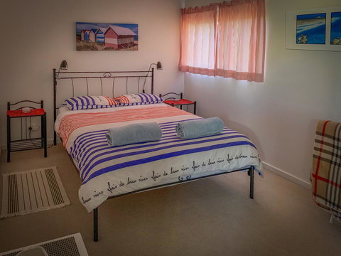 Seascape - Lismore Accommodation 9