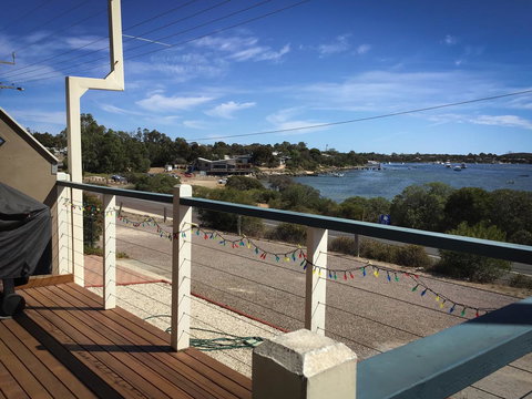 Seascape - Lismore Accommodation 20