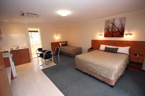 Clare Central - Lismore Accommodation 18