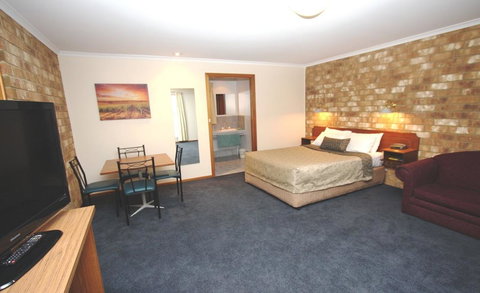 Clare Central - Lismore Accommodation 24