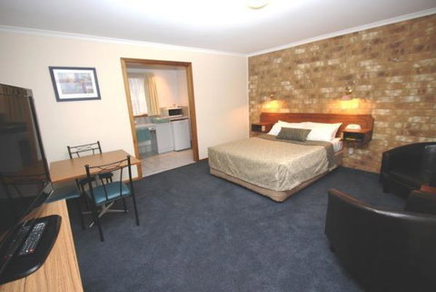 Clare Central - Lismore Accommodation 12