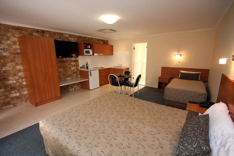 Clare Central - Lismore Accommodation 19