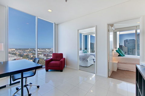Light And Spacious, Stunning Views Of Adelaide - Lismore Accommodation 7