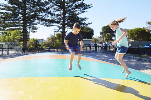 NRMA Victor Harbor Beachfront Holiday Park - Lismore Accommodation 23
