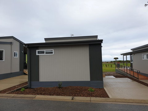 NRMA Victor Harbor Beachfront Holiday Park - Lismore Accommodation 11