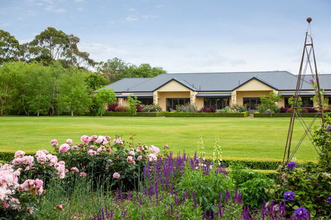 The Barn Accommodation - Lismore Accommodation 0