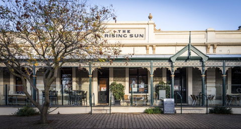 The Rising Sun Hotel - Lismore Accommodation 2