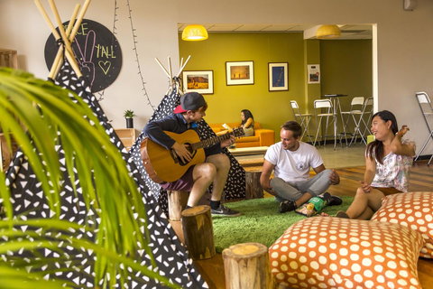 YHA Adelaide Central - Lismore Accommodation 26