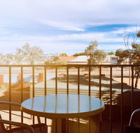 Desert Cave Hotel - Lismore Accommodation