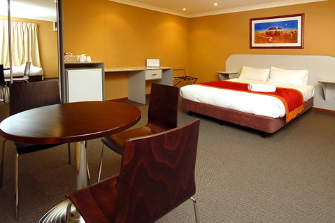 Victoria Hotel Strathalbyn - Lismore Accommodation 3