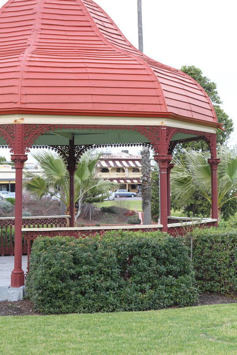 Victoria Hotel Strathalbyn - Lismore Accommodation 8