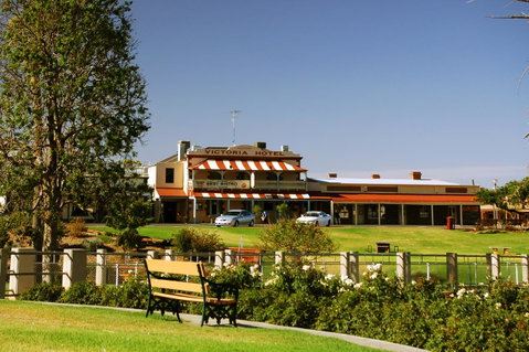 Victoria Hotel Strathalbyn - Lismore Accommodation 11