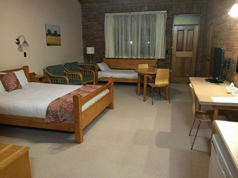 Coonawarra Place Motor Inn - Lismore Accommodation 1