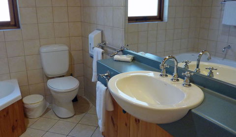 Coonawarra Place Motor Inn - Lismore Accommodation 18