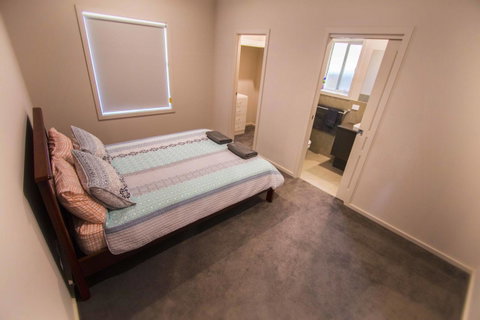Serene Shores - Lismore Accommodation 10