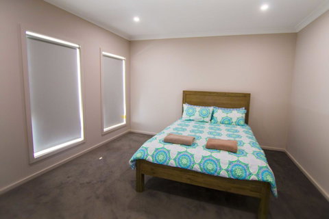 Serene Shores - Lismore Accommodation 6