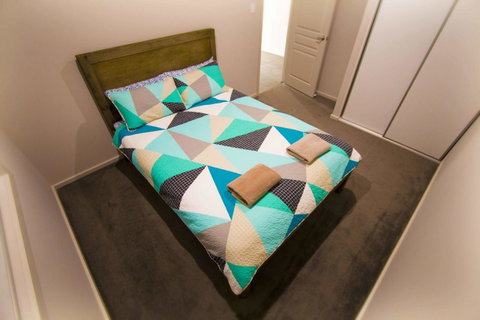 Serene Shores - Lismore Accommodation 7