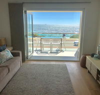 Cottesloe Beachfront Ocean View Apartment - Lismore Accommodation