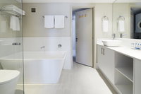 Book Scarborough Accommodation Vacations Lismore Accommodation Lismore Accommodation