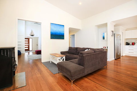 Calming Waters - Pet Friendly - Community Pool - Lismore Accommodation 10