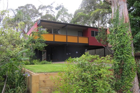 Pendeli Beach House - Lismore Accommodation 1