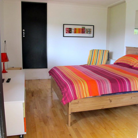 Pendeli Beach House - Lismore Accommodation 4