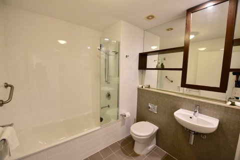 East On Byron - Lismore Accommodation 6