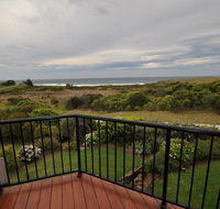 Beachfront Apartments - Lismore Accommodation