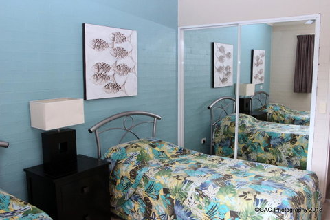 Mollymook Cove Apartments - Lismore Accommodation 21